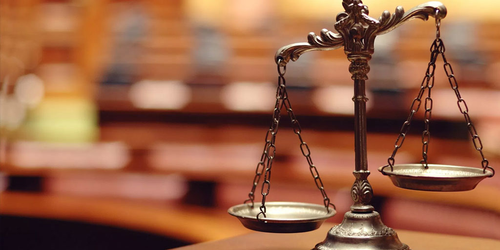 Observamos claro e evidente conflito de interesses no exercício simultânea das atividades de membro da AGU e de profissional de Compliance ...