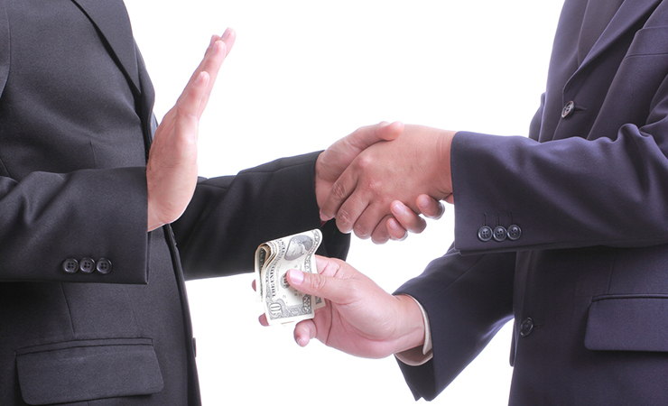 O INSTITUTO BRASILEIRO DE DIREITO E ÉTICA EMPRESARIAL - IBDEE, entidade com o objetivo de refletir o Direito como instrumento para garantir a integridade ética dos negócios e a adequada relação entre o setor empresarial e o Poder Público, acompanha com grande interesse todos os debates sobre a prevenção e o combate à corrupção. Sinal eloquente deste ...